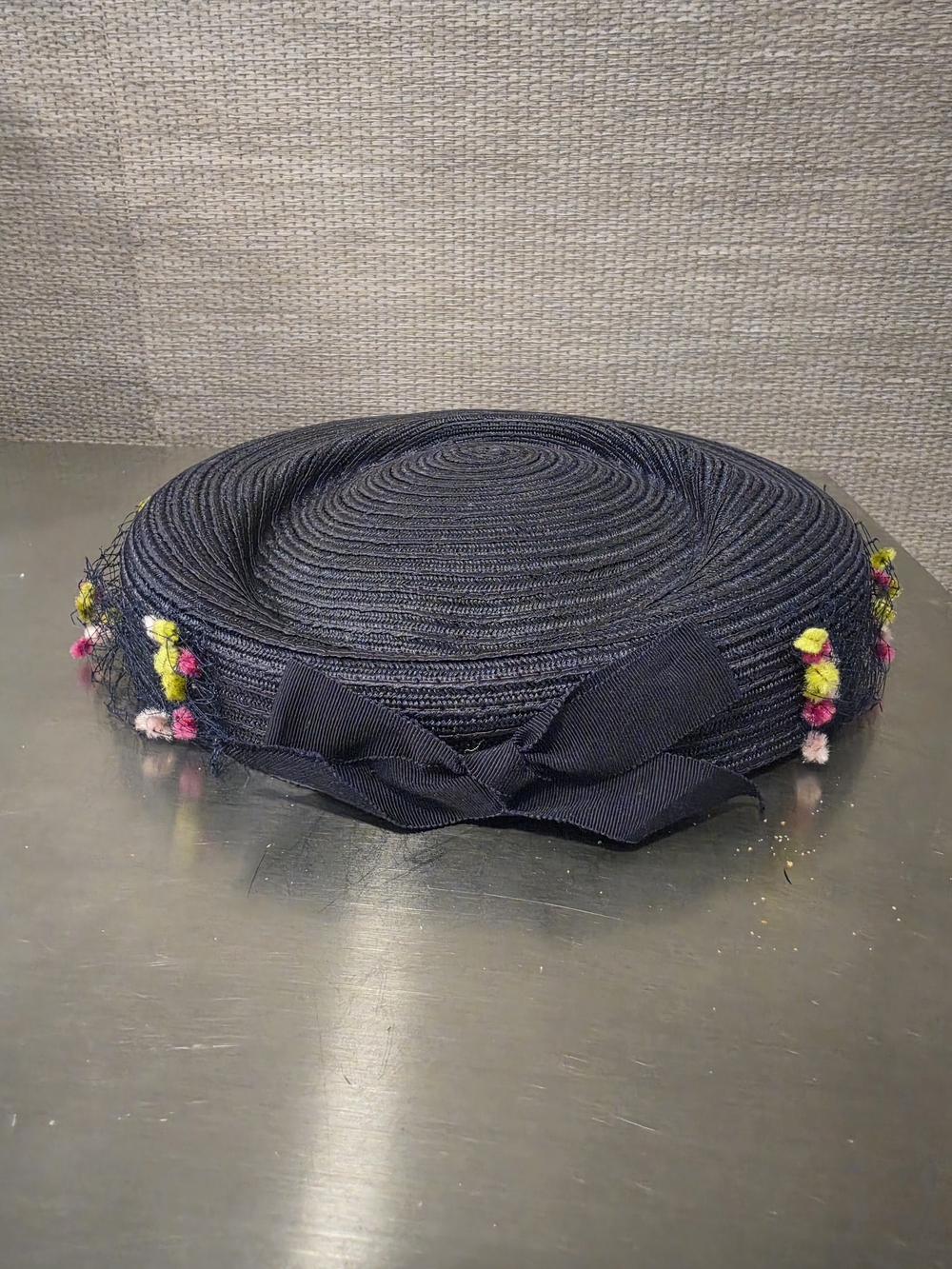 Vtg 1950s Navy Blue Straw Halo Capulet Tilt Hat Floral Veiling Mid Century